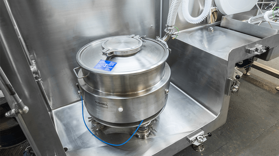 Russell Compact Airlock Sieve installed inside containment isolator